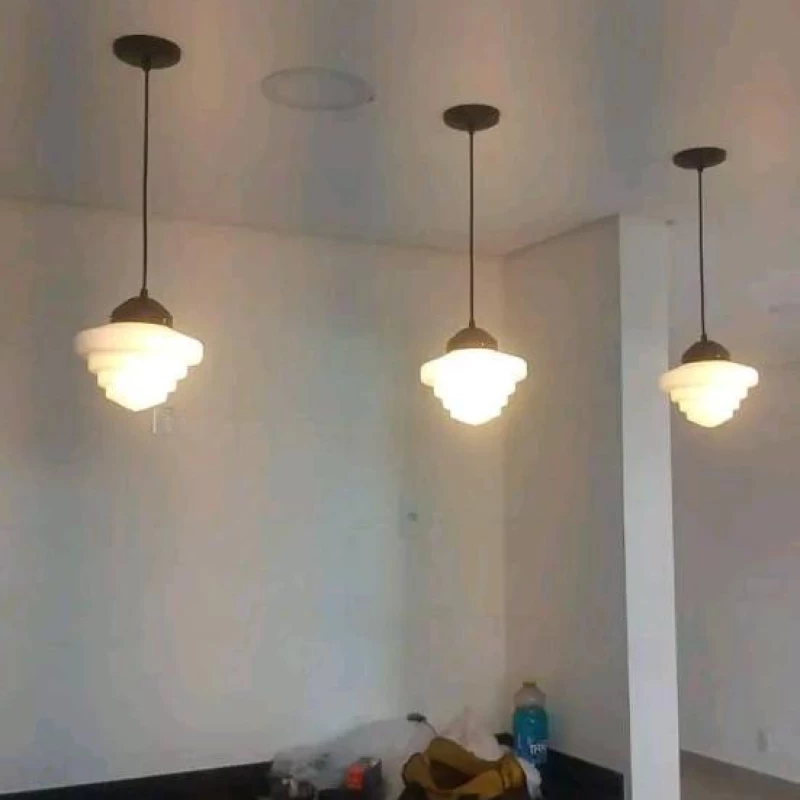 luminarias eletrica instalação substituição  colocação manutenção consertos e reparos 