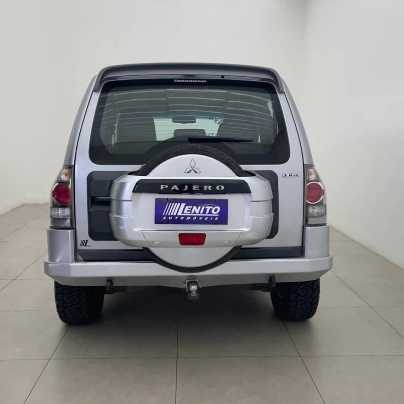 Foto 20: MITSUBISHI MMC PAJERO HPE 3.8 G 2011