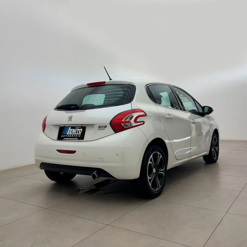 Foto 5: PEUGEOT 208 GRIFFE A 2015