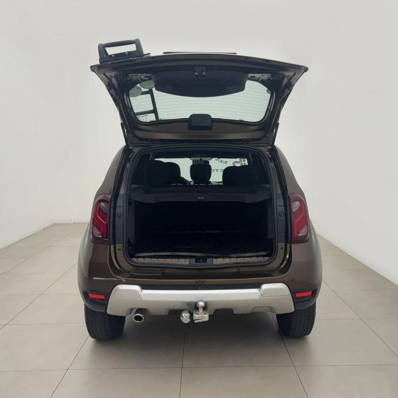 Foto 8: RENAULT DUSTER 20 D 4X4 2016