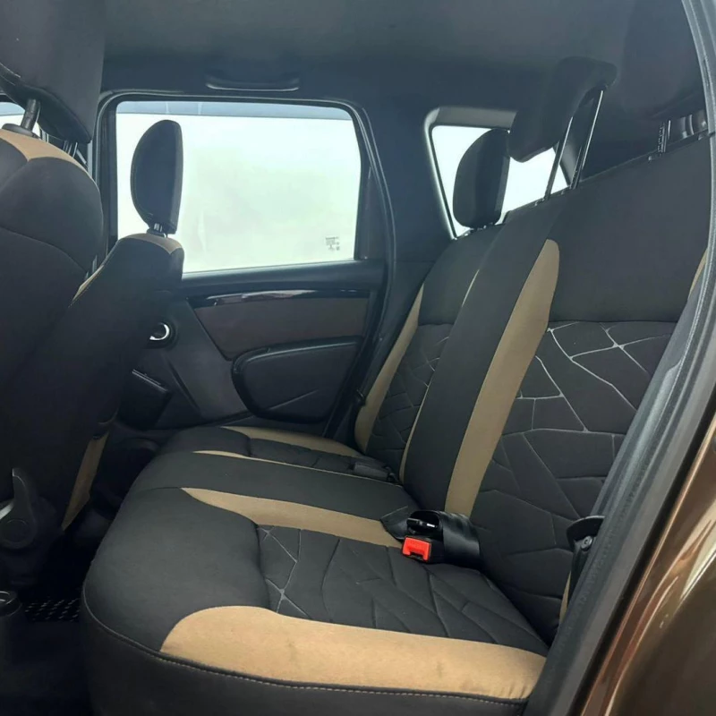 Foto 16: RENAULT DUSTER 20 D 4X4 2016