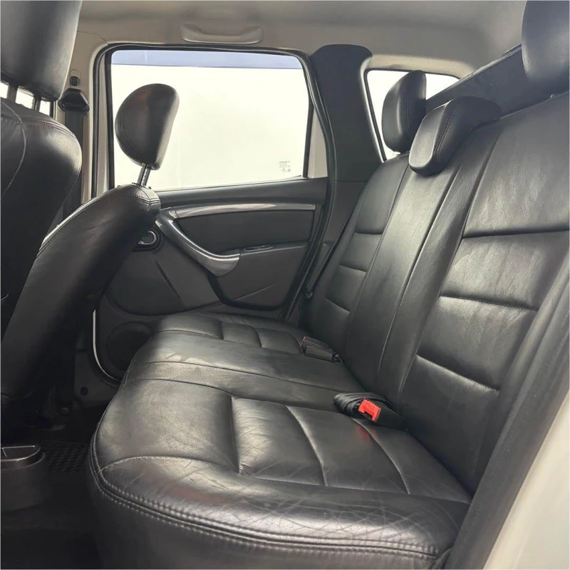 Foto 14: RENAULT DUSTER 20 D 4X2A 2014
