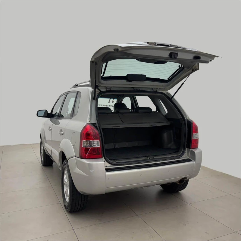 Foto 9: HYUNDAI TUCSON GLSB 2011