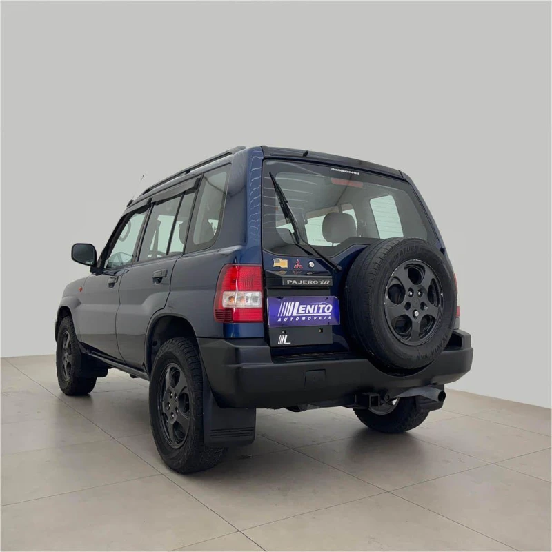 Foto 7: MITSUBISHI PAJERO IO 2001