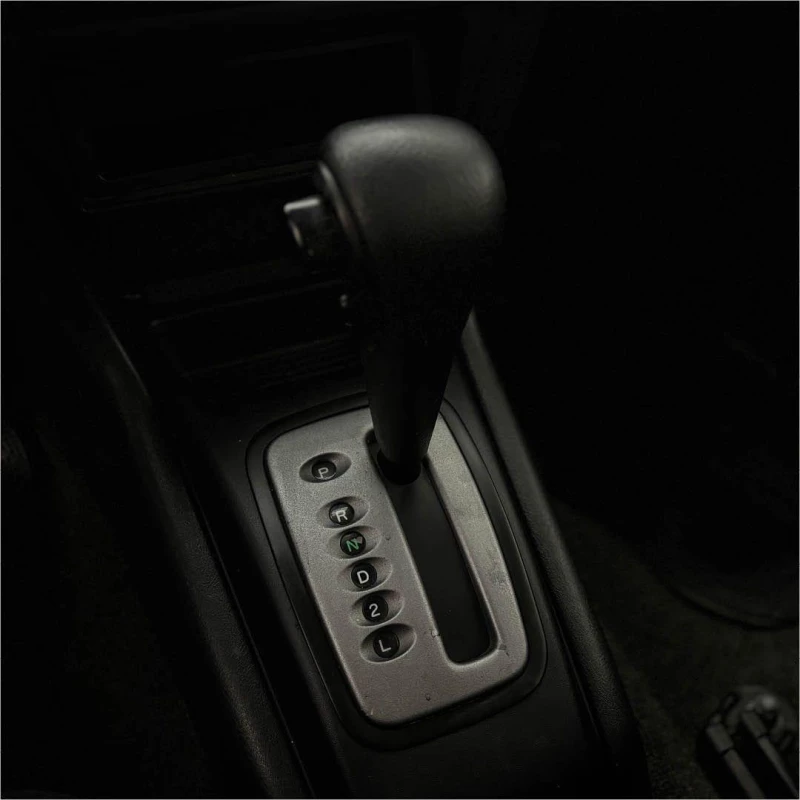 Foto 14: MITSUBISHI PAJERO IO 2001