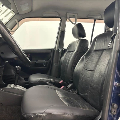 Foto 15: MITSUBISHI PAJERO IO 2001