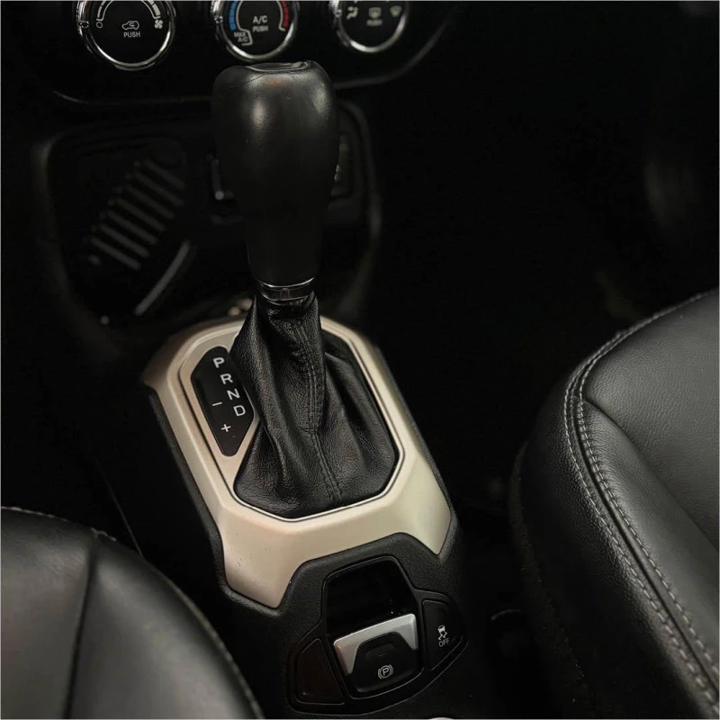 Foto 12: JEEP RENEGADE SPORT AT 2016