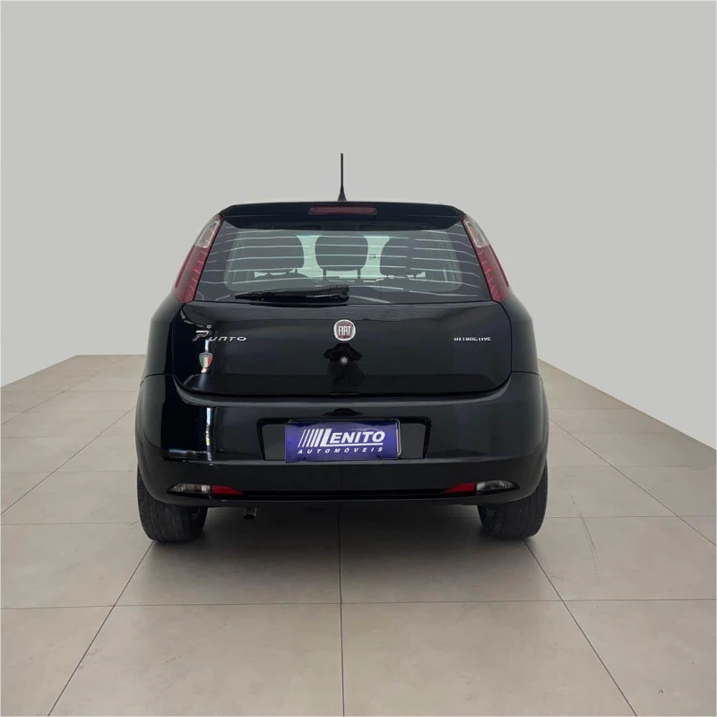 Foto 6: FIAT PUNTO ATTRACTIVE 2012