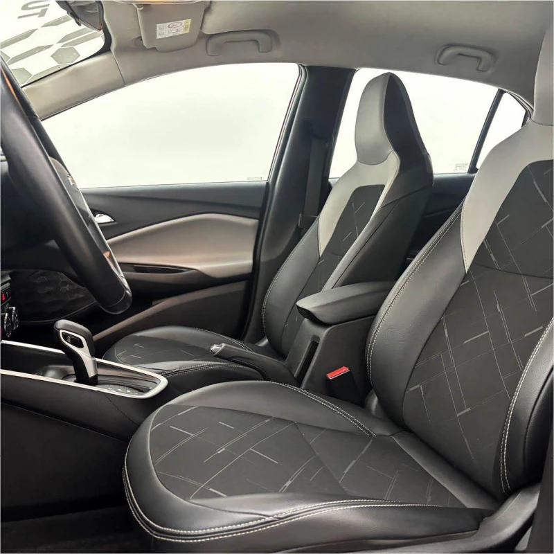 Foto 15: CHEVROLET ONIX 10TAT HB 2023