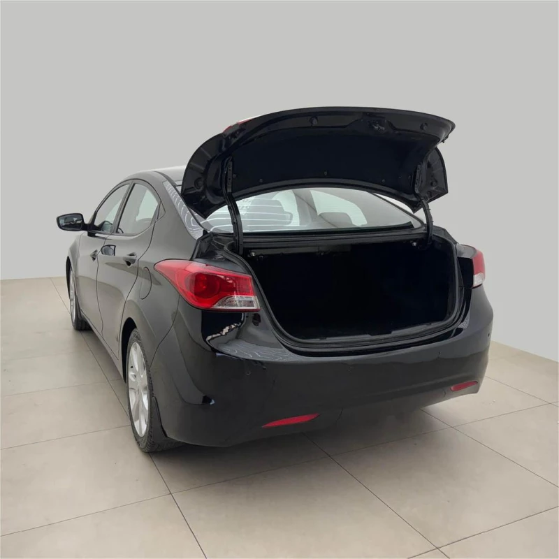 Foto 9: HYUNDAI ELANTRA GLS 2013