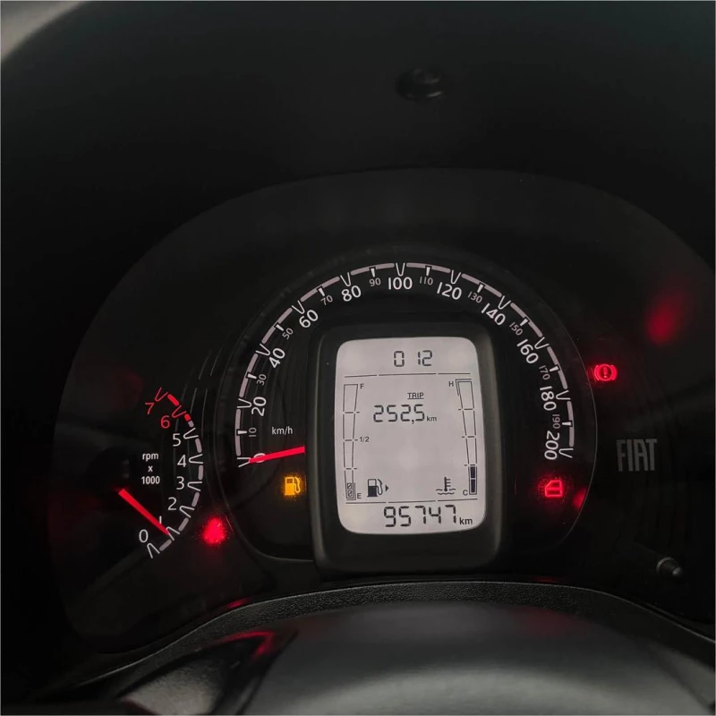 Foto 11: FIAT MOBI LIKE 2021