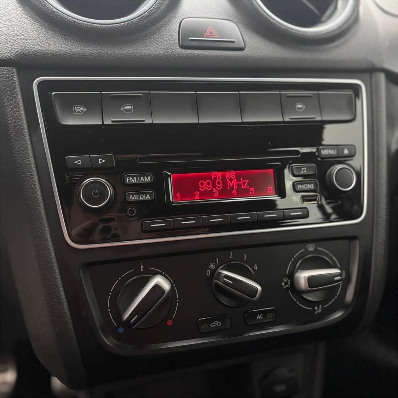 Foto 12: VOLKSWAGEN GOL 1.0 SELECAO 2014