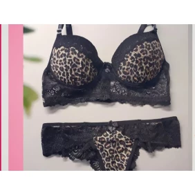 Foto Conjunto de onça 