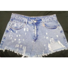 Foto Lindo short jeans tamanho 48 grande