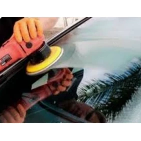 Foto Polimento de Parabrisa e Vidros