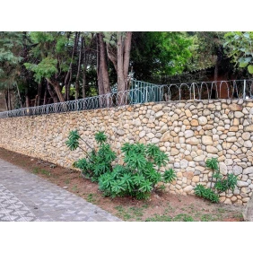 Foto Instalação de Concertinas