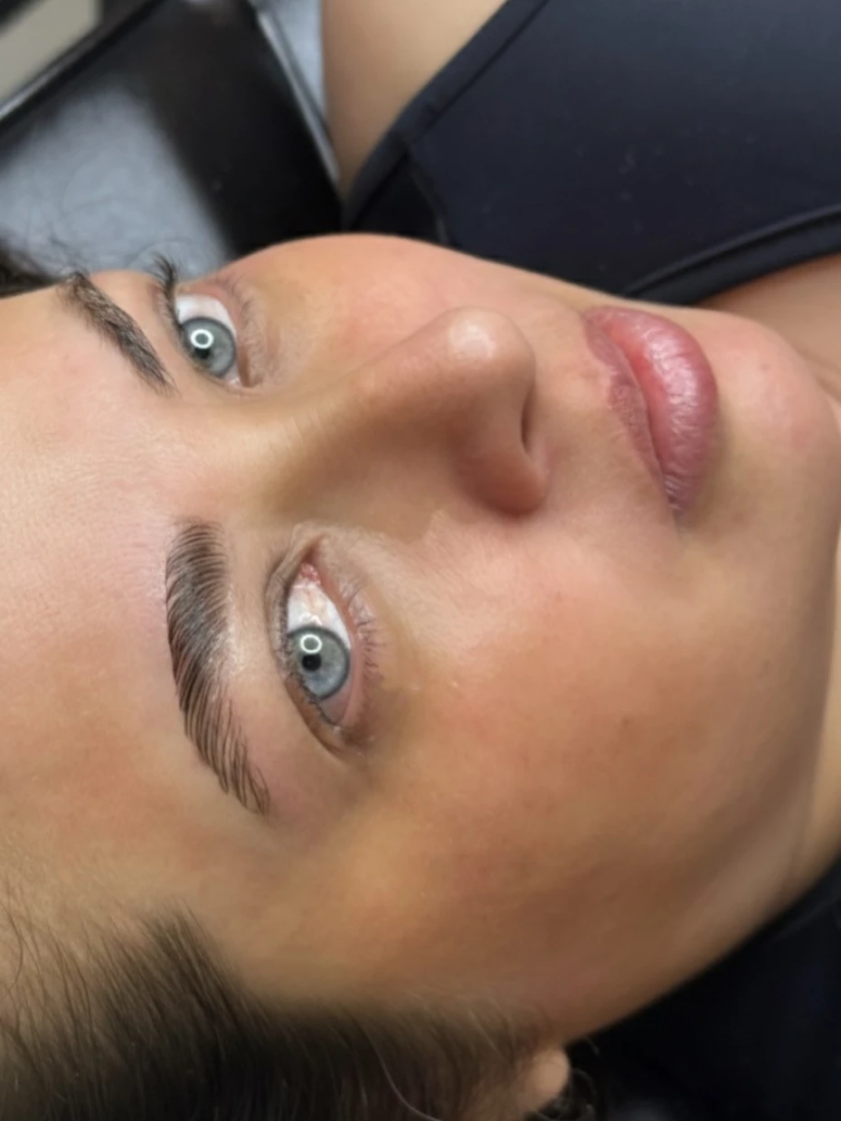 Foto 14:  — EG Beauty & Brows