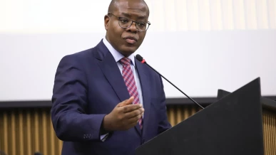 Foto: PF indicia ex-ministro Silvio Almeida por importunação sexual