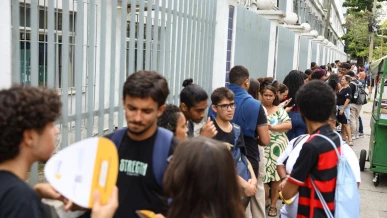 Foto: Candidatos relatam expectativa para 2º dia de prova do Enem 2025