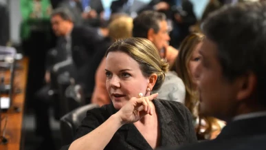 Foto: Gleise culpa Selic pela dívida pública e não as despesas do governo