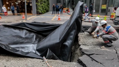 Foto: Explosão abre grande buraco na Rua da Consolação em São Paulo