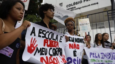 Foto: Alunos do Pedro II pedem aulas para enfrentar a violência de gênero