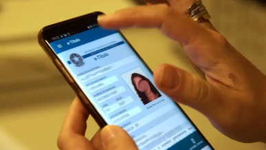 Foto: TRE-RJ promove mutirão para eleitores regularizarem título