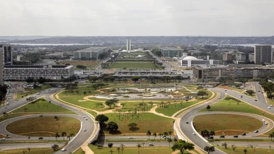 Foto: Emendas parlamentares e juros da dívida apertam investimentos públicos