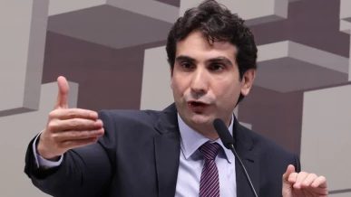 Foto: Galípolo descreve ação do Master que chamou atenção do Banco Central