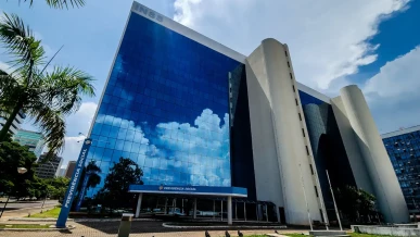 Foto: STF rejeita pedido de destaque para revisão de aposentadorias do INSS