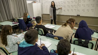 Foto: Senado aprova MP que estabelece piso de R$ 5.130 para professores