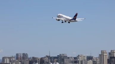 Foto: Petrobras reduz preço do querosene de aviação em 14,2%