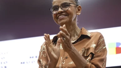 Foto: Marina Silva recebe maior condecoração da França em Brasília
