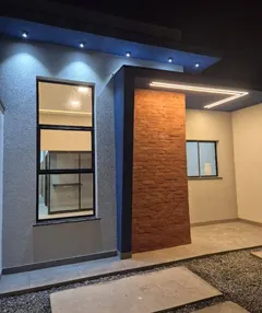 Belíssima Casa 3 dormitórios com Suíte