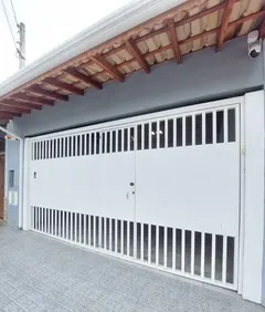 Belíssima Casa 3 dormitórios com Suíte e linda Área Gourmet no bairro Jardim Oásis em Taubaté SP