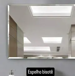 Espelho bisotě
