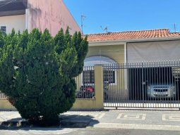 Foto CASA PQ DAS FLORES 3 DOM/SUITE LOTE INTEIRO
