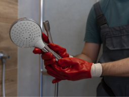 Foto Chuveiros e Ducha eletrica Instalação, Manutenção para proporcionar um banho gostos e seguro de risco de choque eletrico na hora de relaxar 